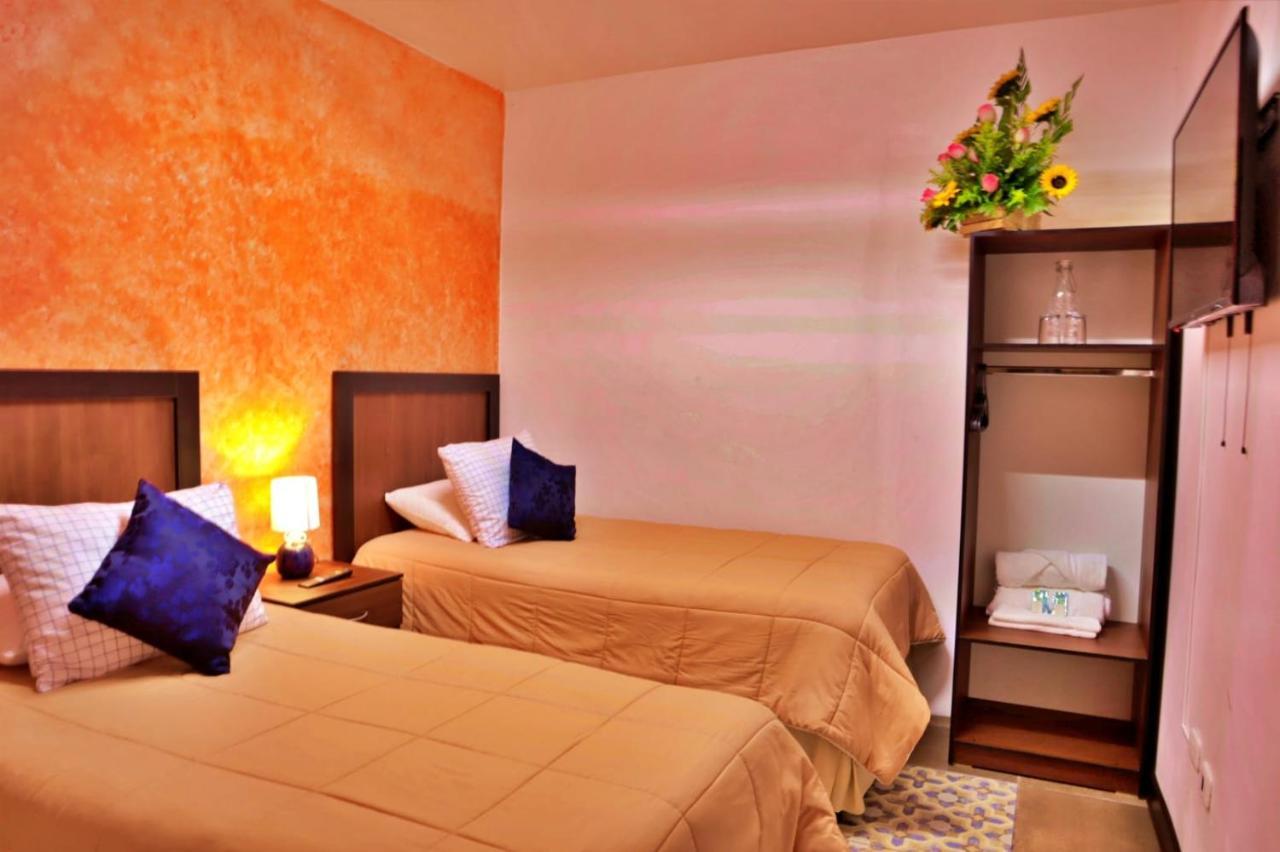 Hotel Posada El Arcangel Antigua Bagian luar foto