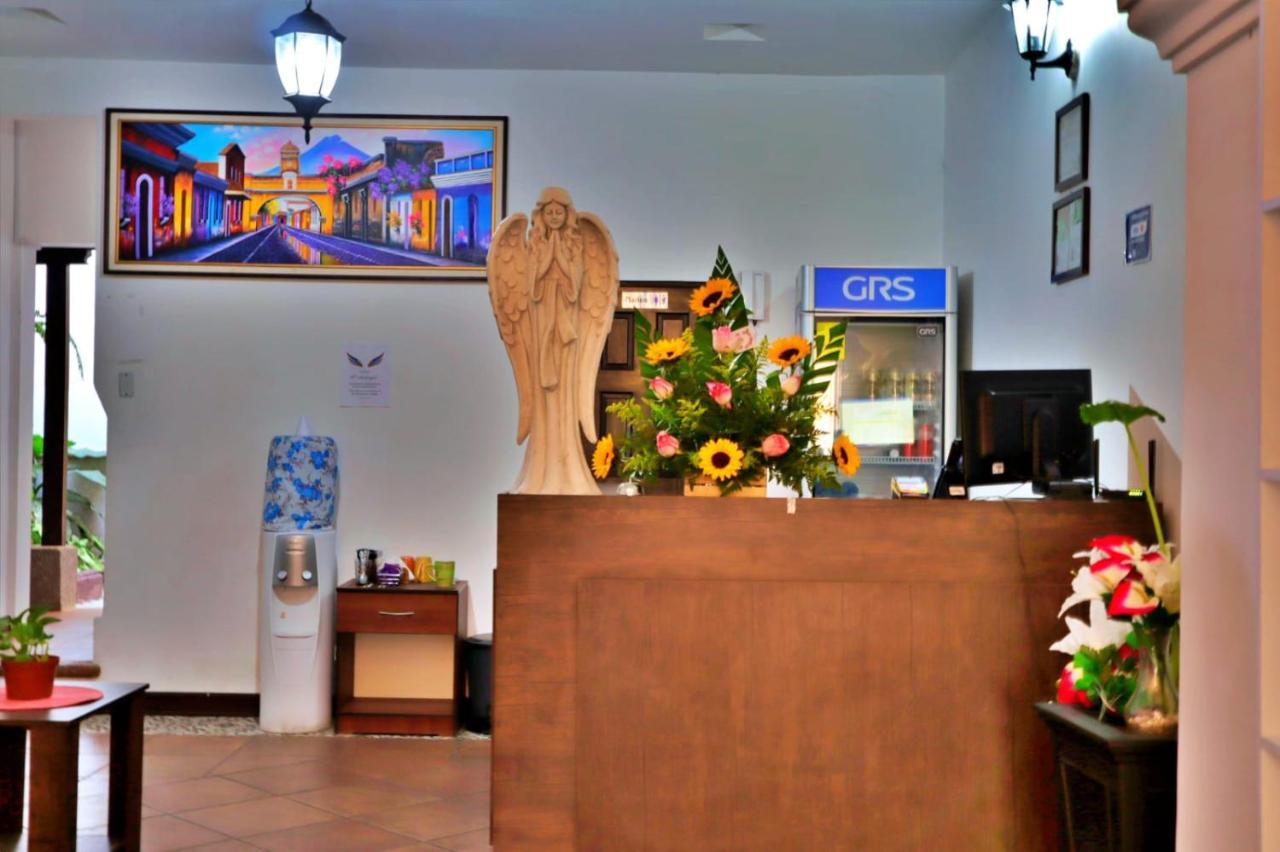 Hotel Posada El Arcangel Antigua Bagian luar foto