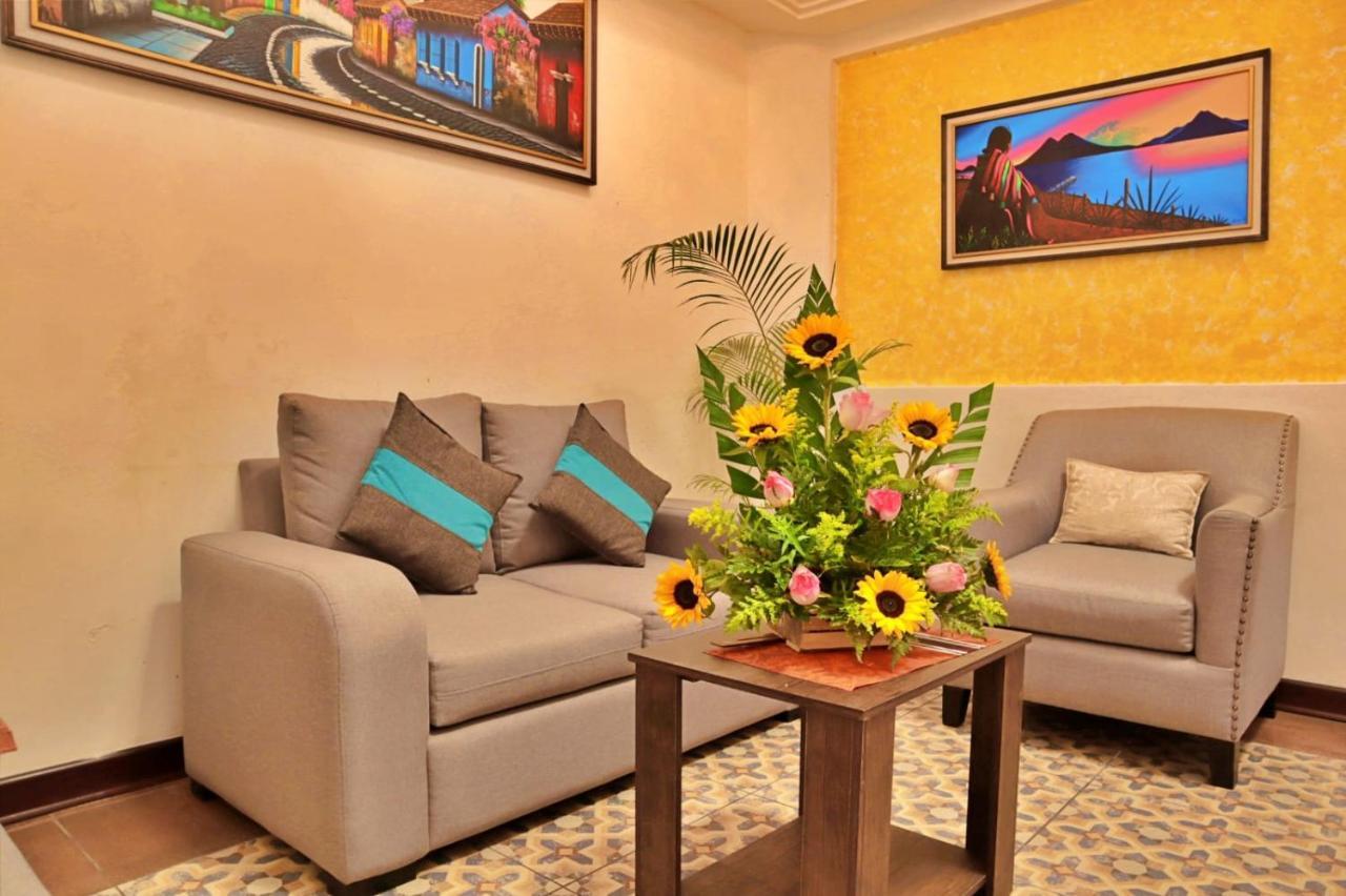 Hotel Posada El Arcangel Antigua Bagian luar foto